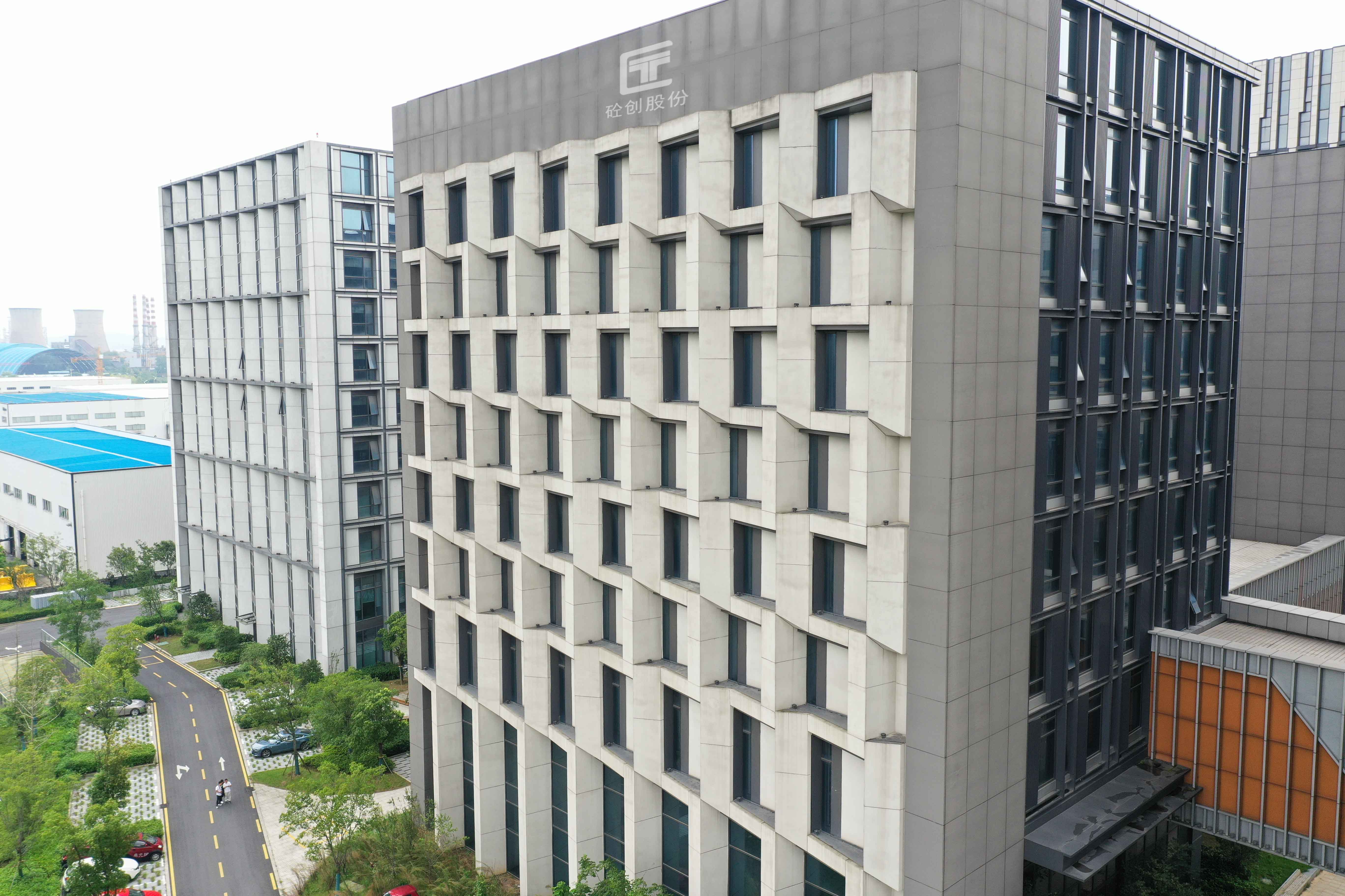 南京兴智高新科技园（GRC幕墙）