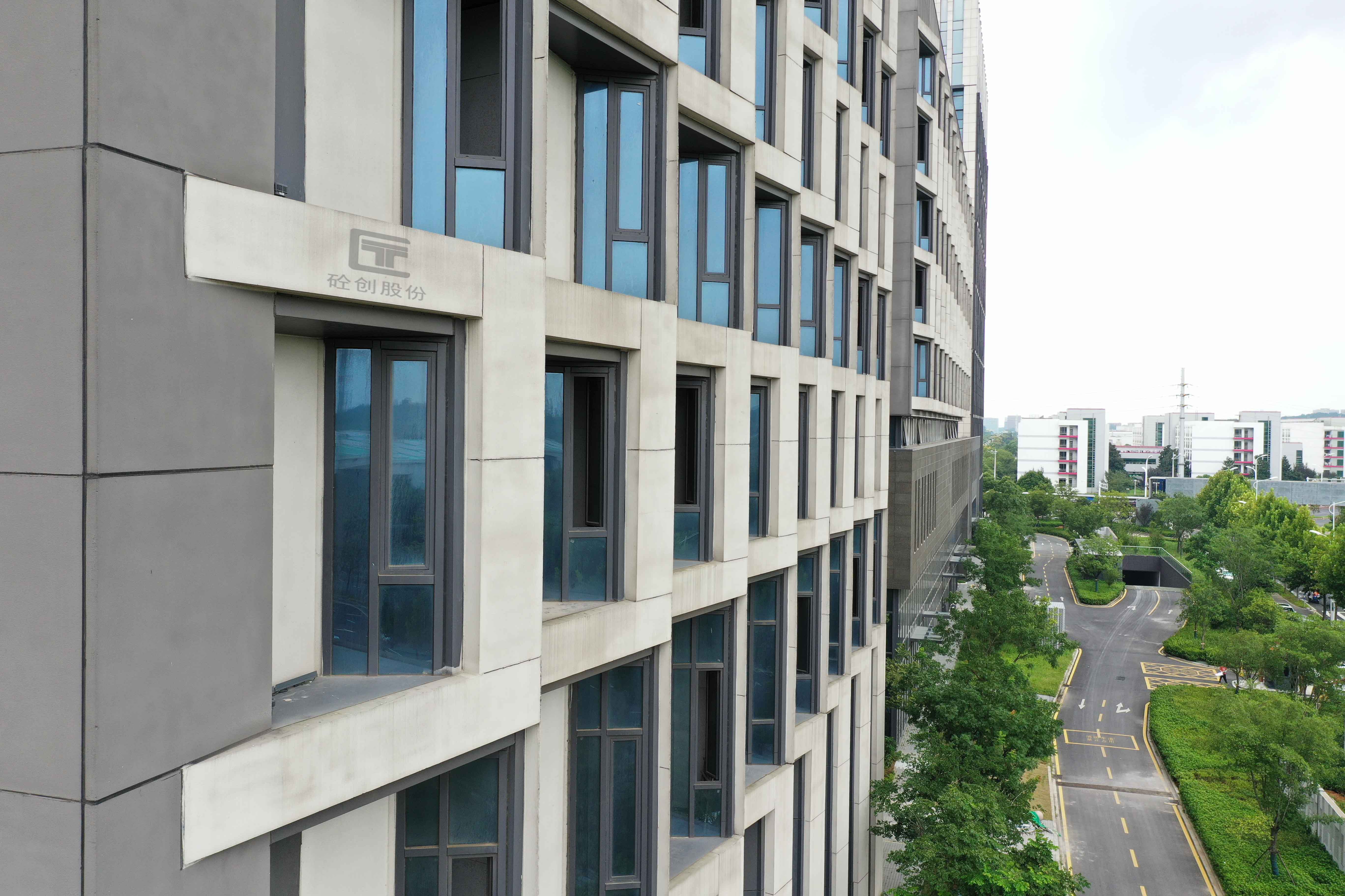 南京兴智高新科技园（GRC幕墙）